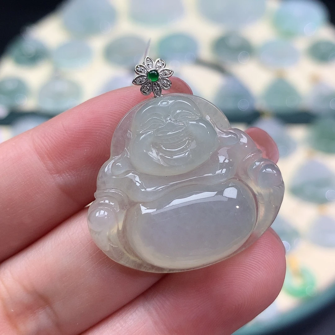 翡翠18K金镶嵌颈饰佛公