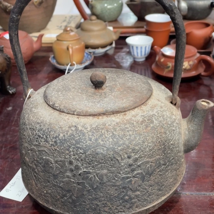 6铁壶一客默认瑕疵