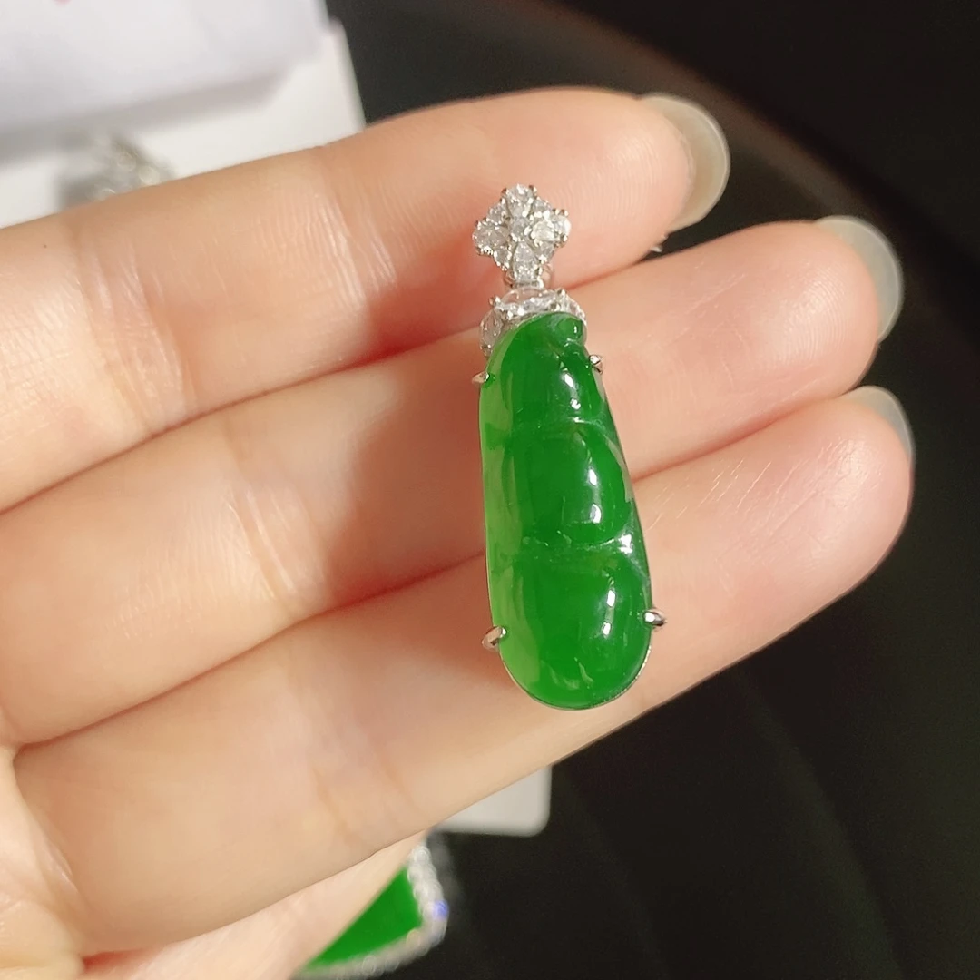 翡翠银S925镶嵌颈饰