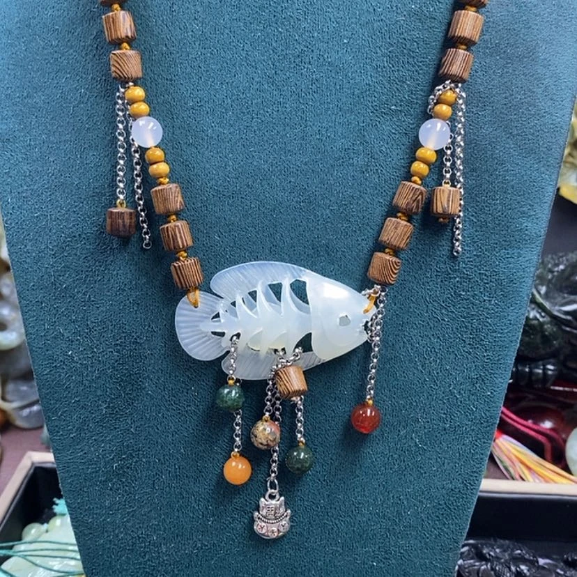 【闪购商品】蛇纹石玉未镶嵌吊坠