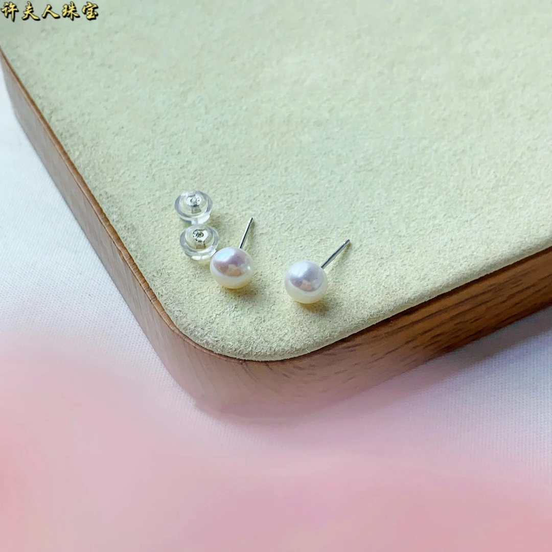 许夫人珠宝时尚百搭精致甜美 S925 珍珠耳钉 卡6m