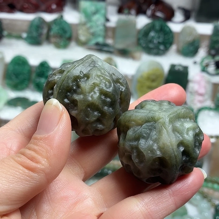 独山玉未镶嵌吊坠