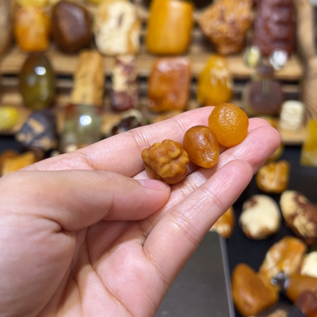 罗***福定制琥珀未镶嵌琥珀蜜蜡