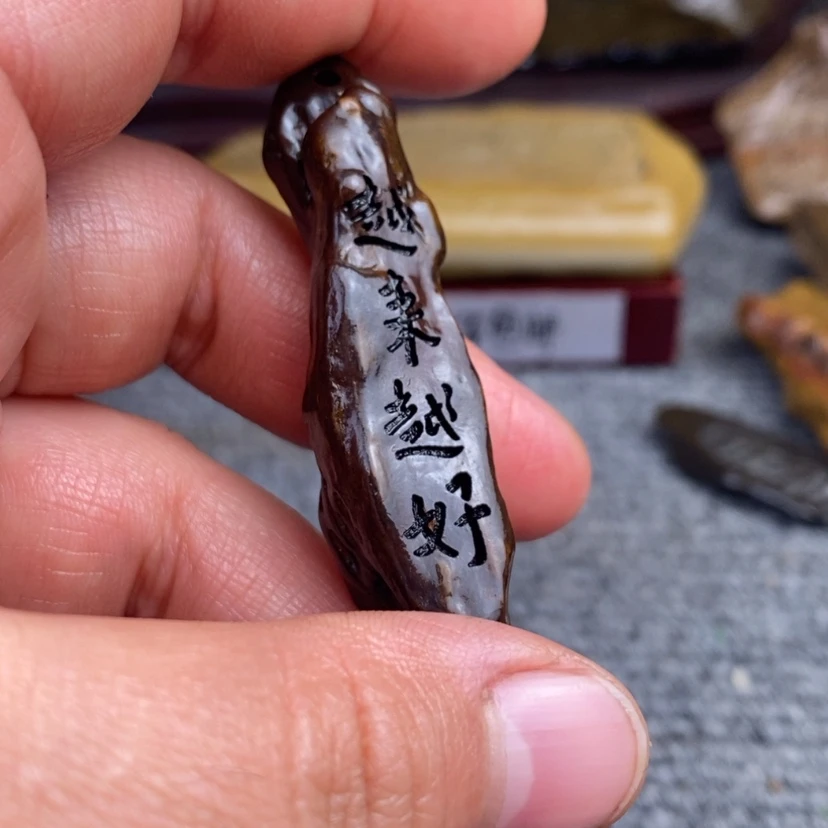 【闪购商品】原石雕刻手把件