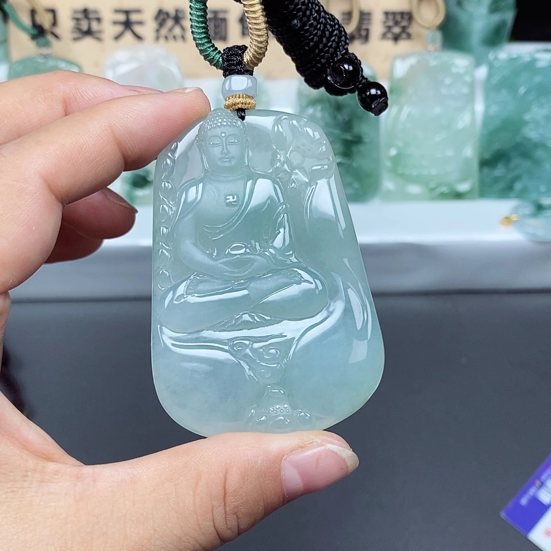 亮***哥颈饰未镶嵌翡翠翡翠