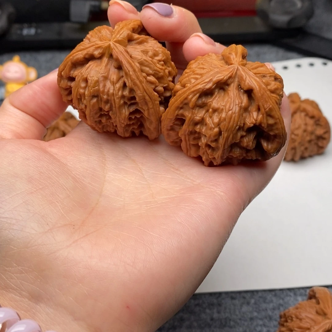 吊坠文玩核桃向*端