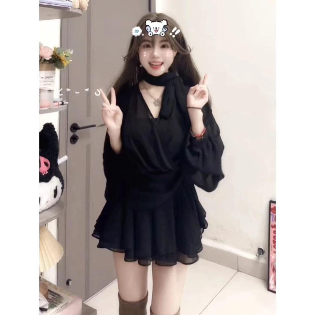 【4893人收藏】法式纯欲风V领飘带黑色短裙女早秋显瘦收腰设计感小