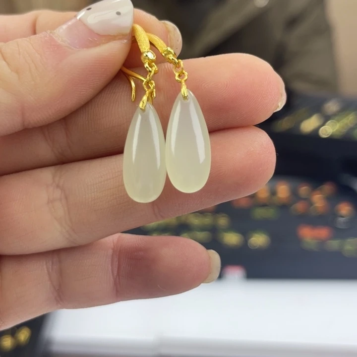 和田玉银S925镶嵌耳饰