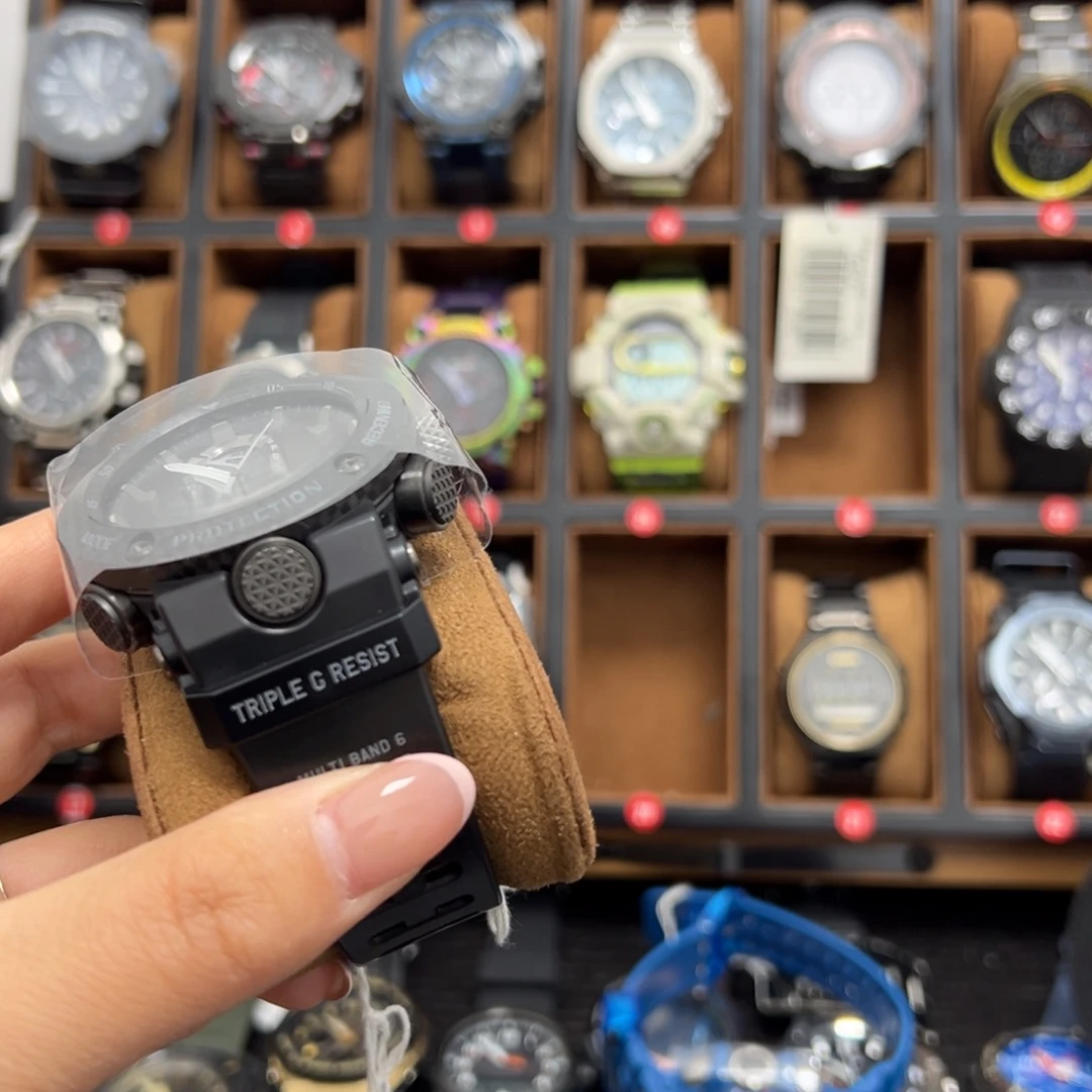 慢***行胶带碳纤维黑色男表