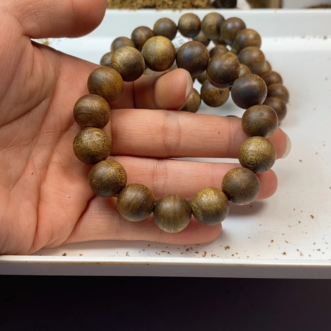 沉香手串绿棋楠规格1.4-多样性发货1条