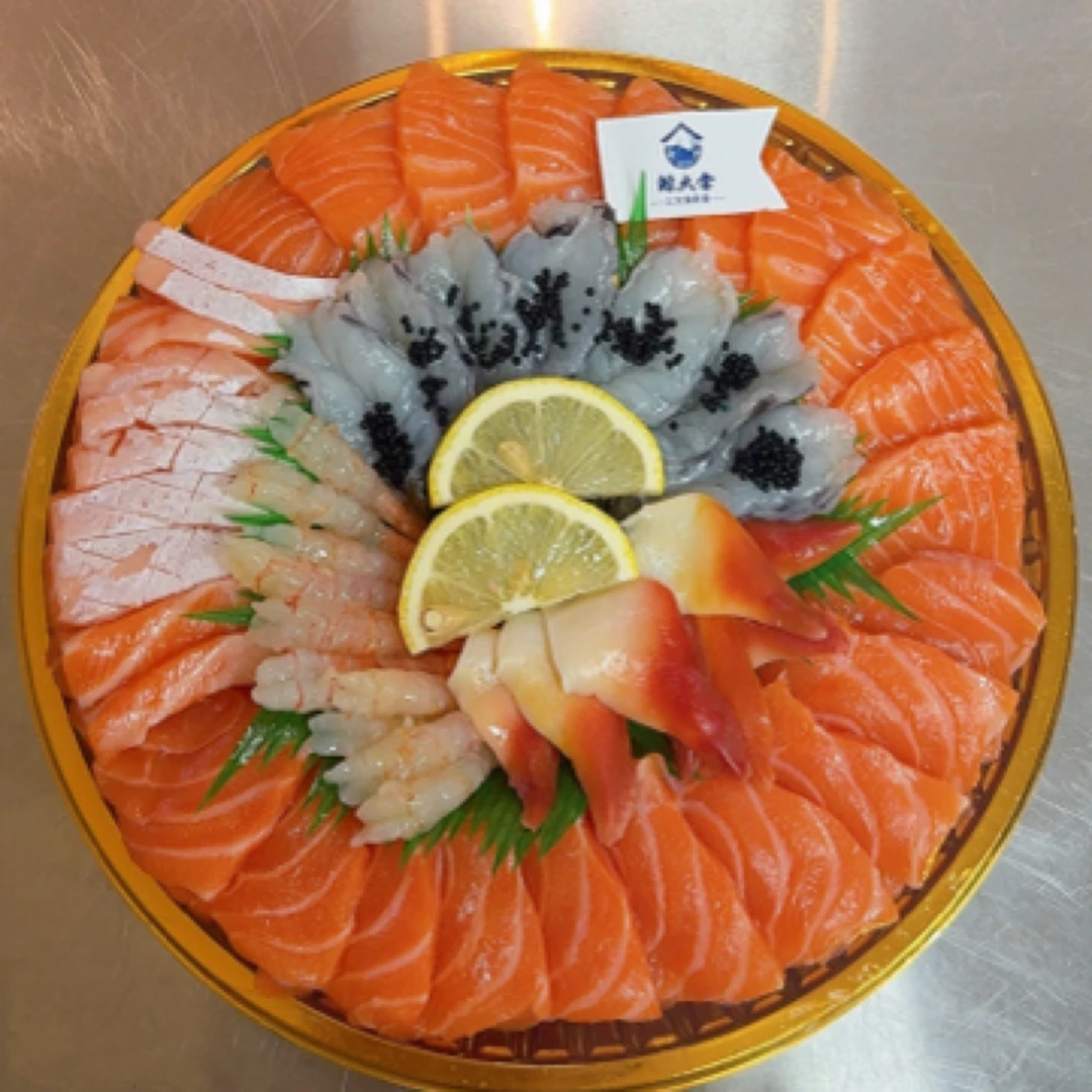 400克三文鱼➕8片北极贝➕8只黑虎虾➕10只甜虾