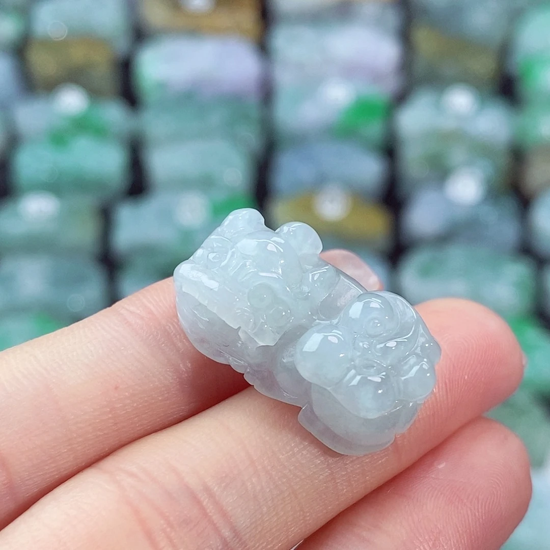 颈饰未镶嵌翡翠天然