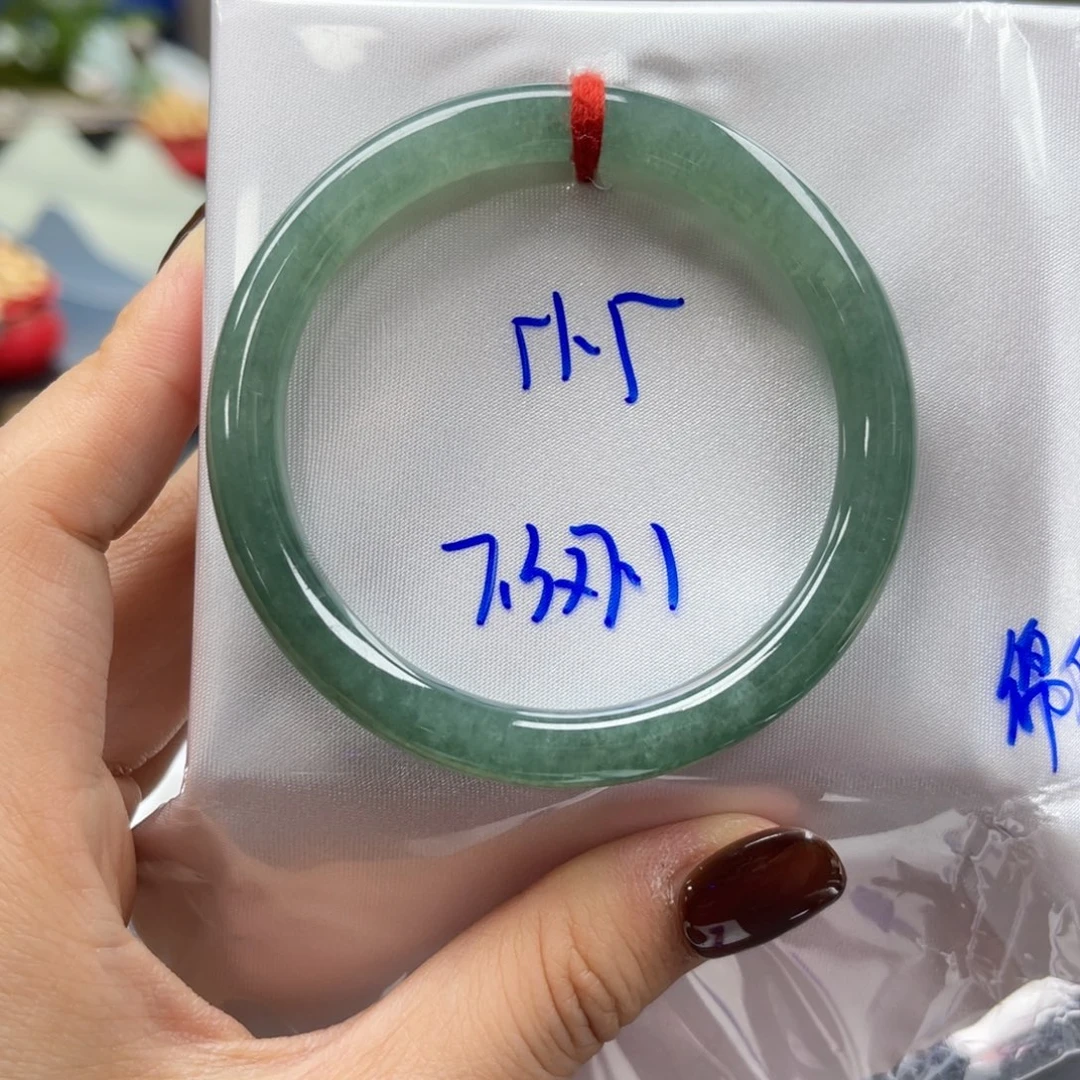 未镶嵌手镯翡翠翡翠