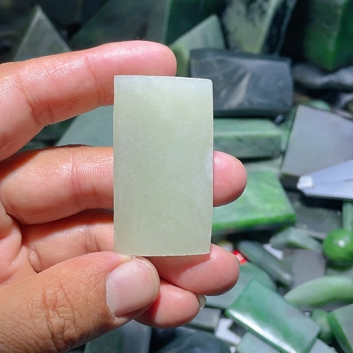 和田玉未镶嵌珠宝奇石