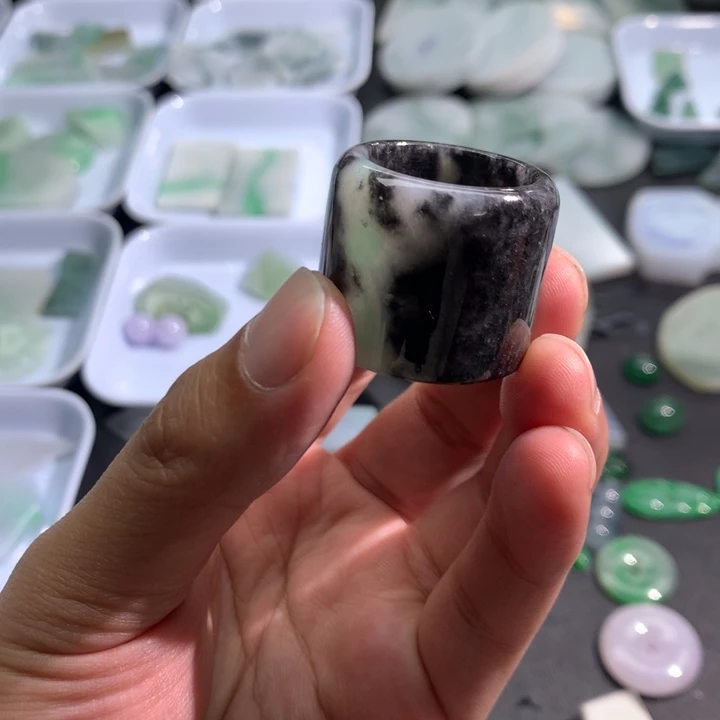 定制翡翠未镶嵌天然翡翠