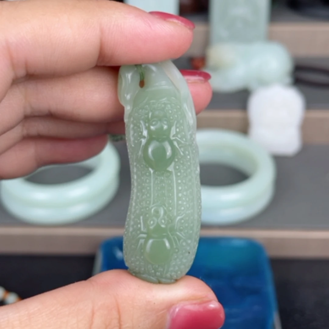 【闪购商品】颈饰未镶嵌和田玉