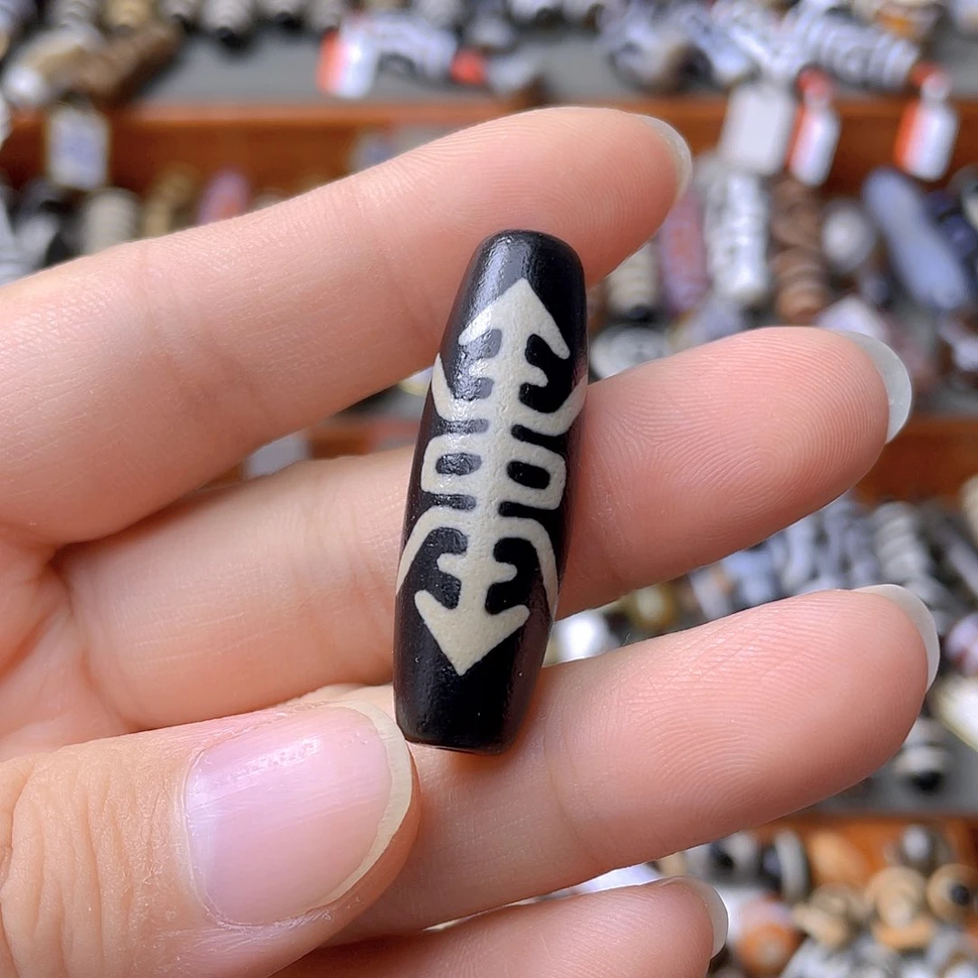 未镶嵌颈饰玛瑙/玉髓