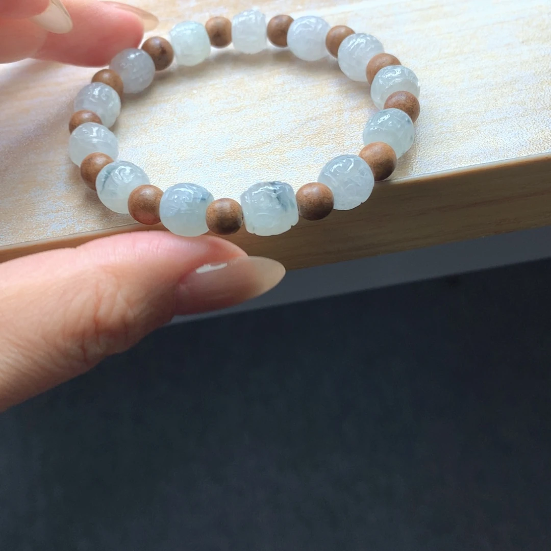 翡翠未镶嵌颈饰吊坠