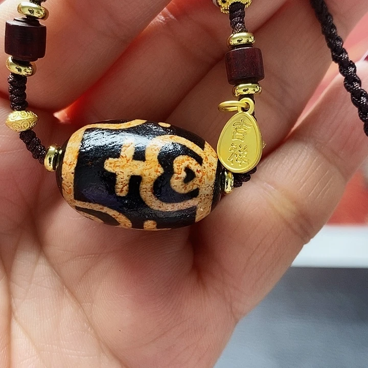 玛瑙/玉髓颈饰合金