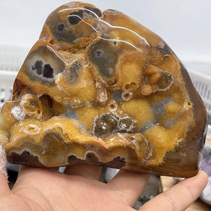 水晶摆件未镶嵌捡漏