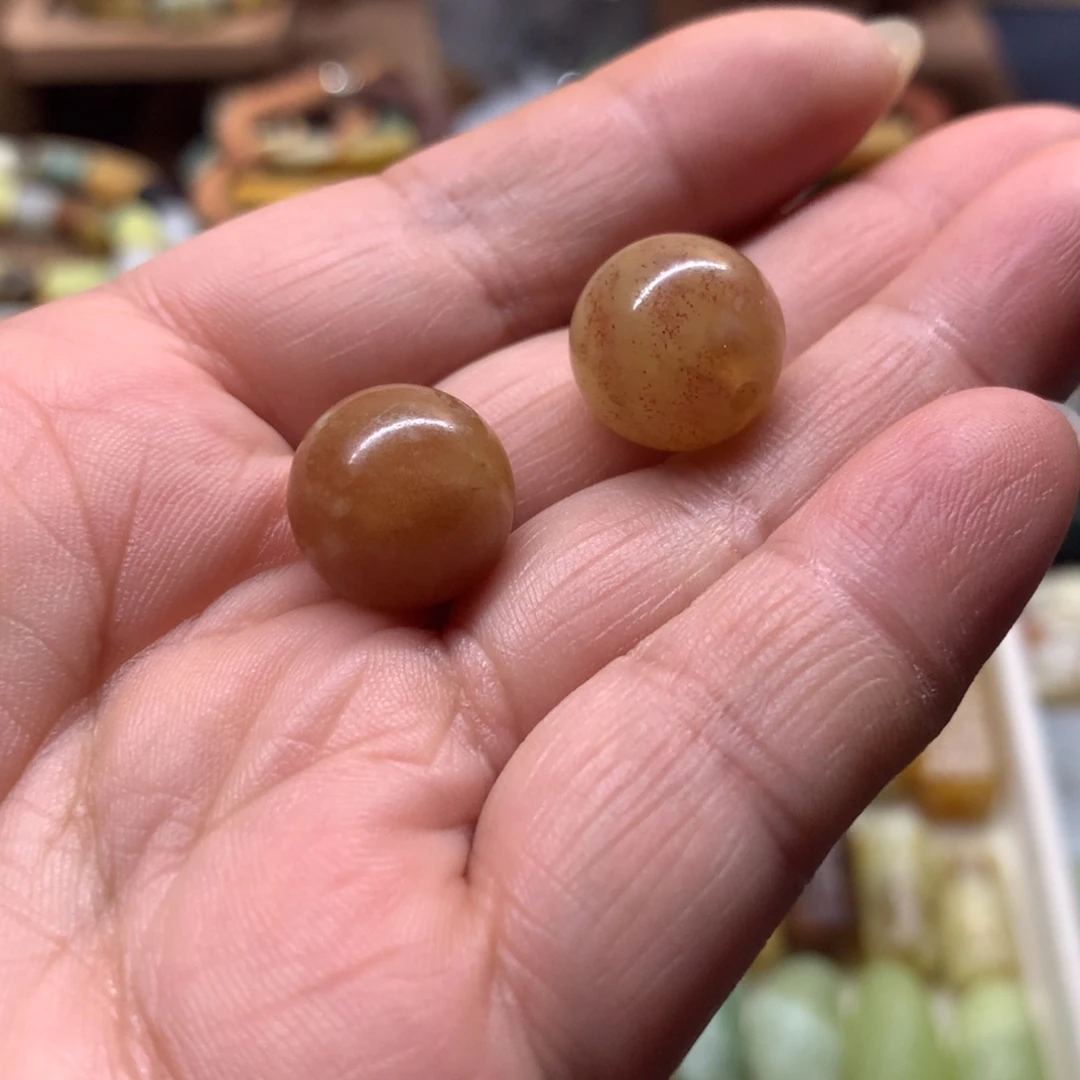 李***门蛇纹石玉合金颈饰