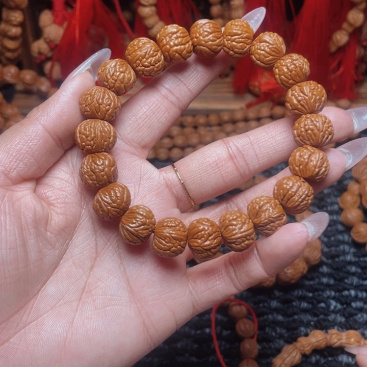 木质类龙纹桃枭手串