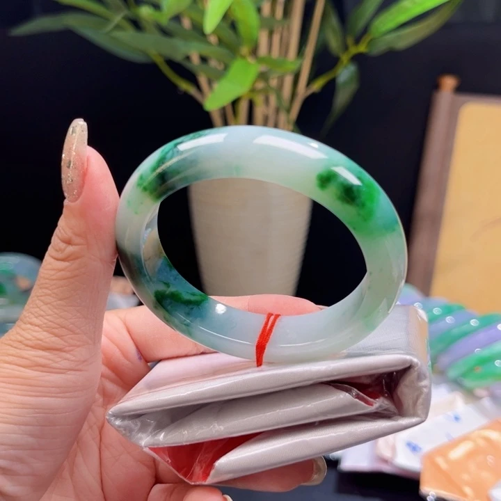 翡翠手镯未镶嵌贵妃54.3