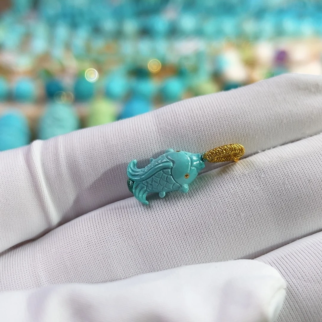 绿松石未镶嵌珠宝奇石