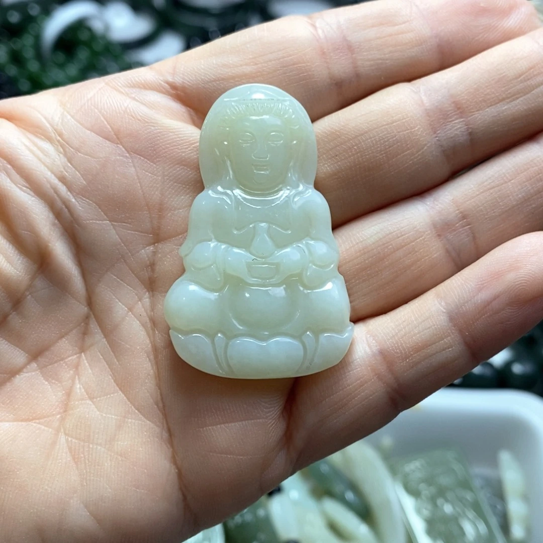 颈饰未镶嵌和田玉和田玉观音吊坠