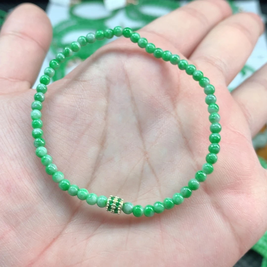 翡翠手链未镶嵌翡翠