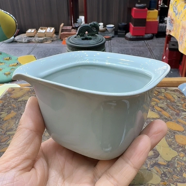 公道一个，瓷。。。品茗