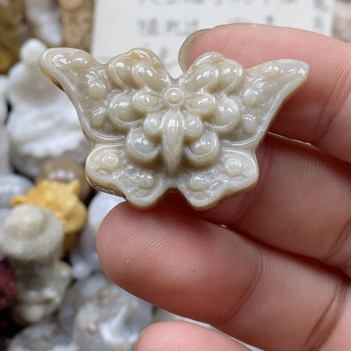颈饰未镶嵌硅化珊瑚（珊瑚玉）s*浪