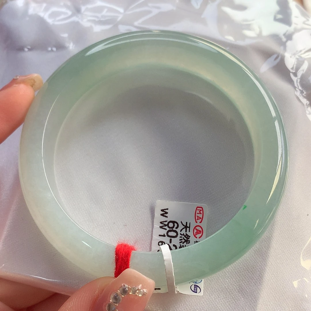 翡翠手镯未镶嵌天然翡翠59-61浅果绿