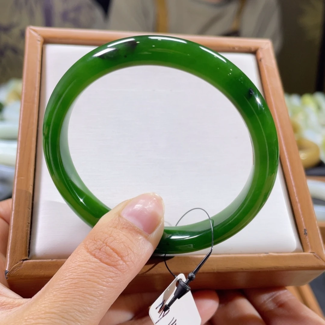 和田玉未镶嵌手镯53圈