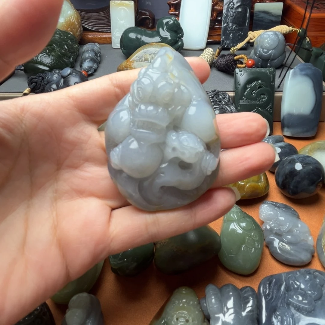 和田玉未镶嵌挂件