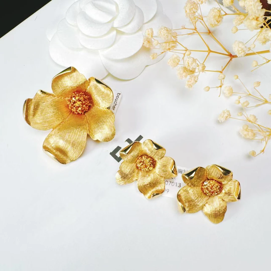 合金胸针 柚礼中古/boucher花朵素金胸针耳夹套装HZ507013