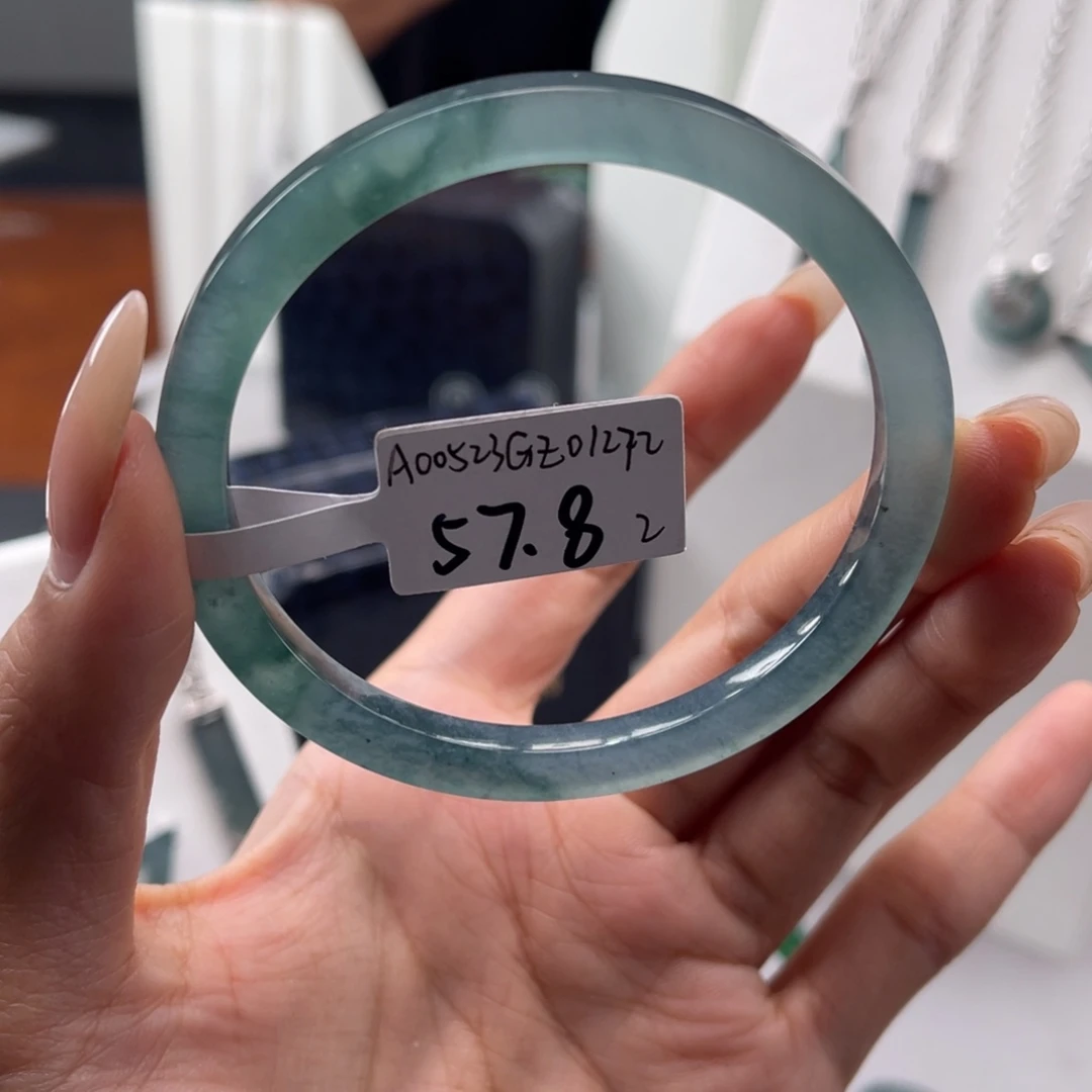 翡翠未镶嵌手镯57.82