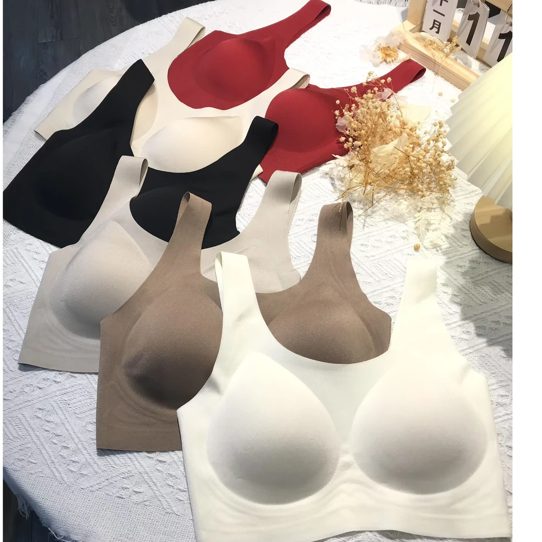 无痕内衣女士新款美背运动舒适透气聚拢睡眠小胸收副乳防下垂