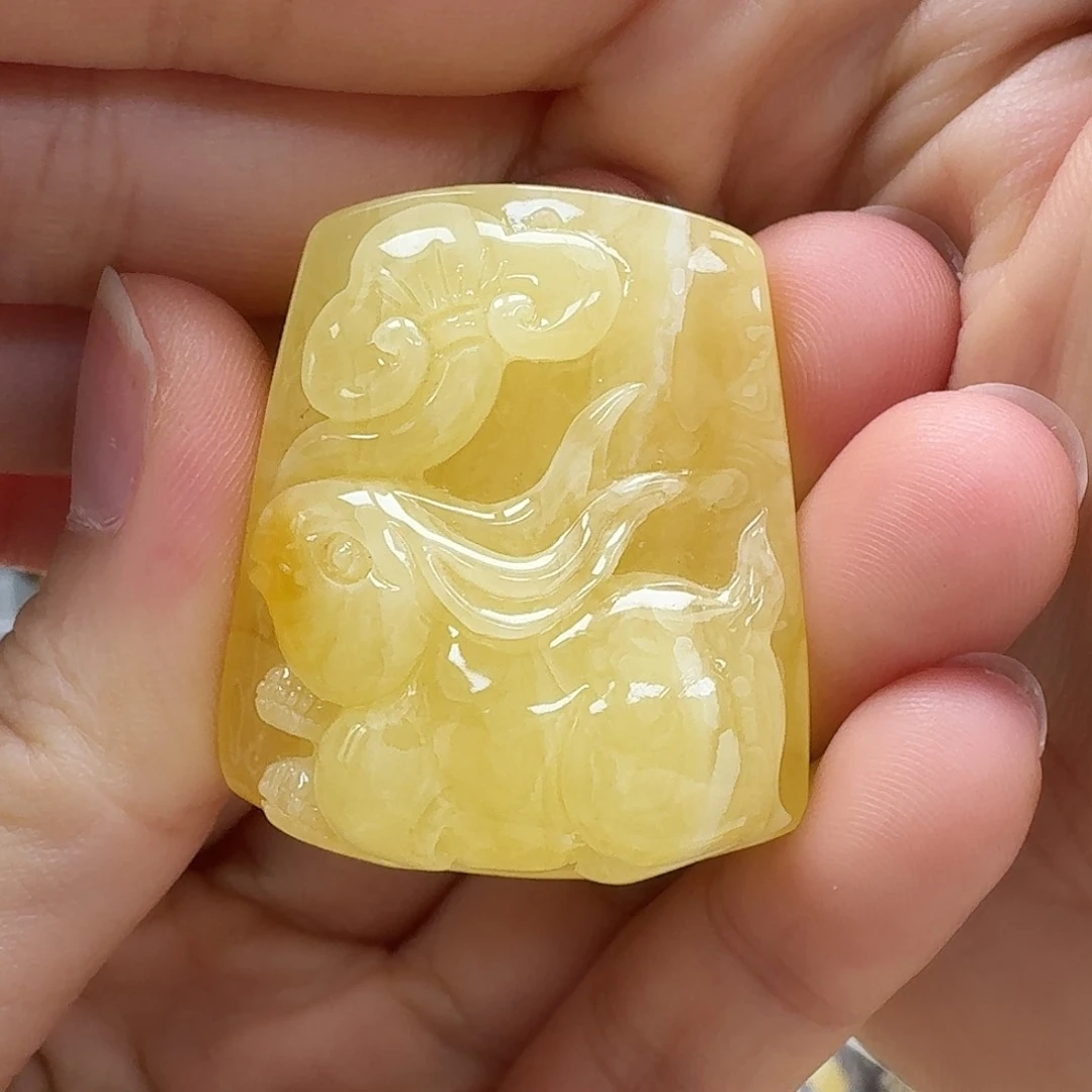 未镶嵌琥珀珠宝奇石吊坠