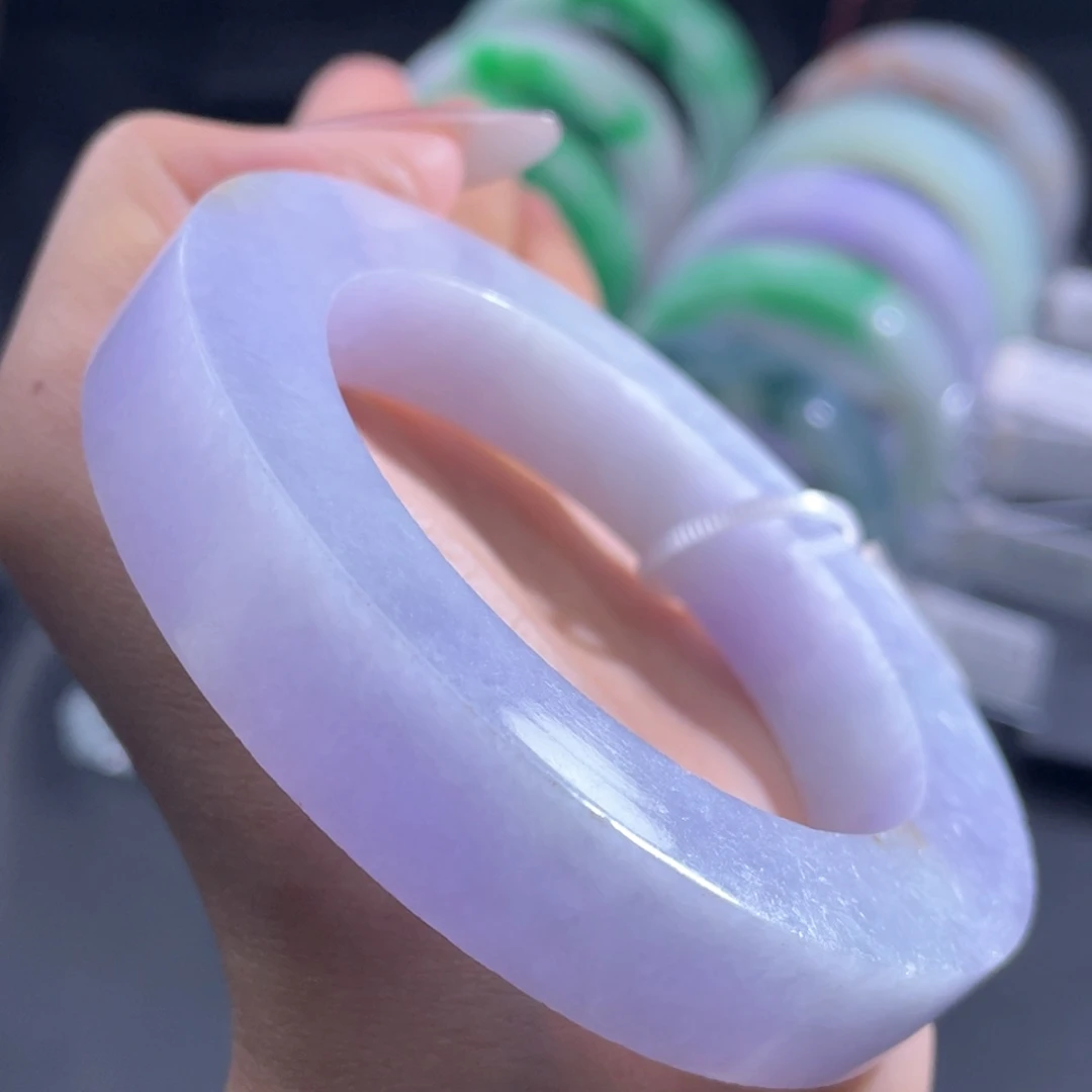 未镶嵌翡翠手镯定制翡翠