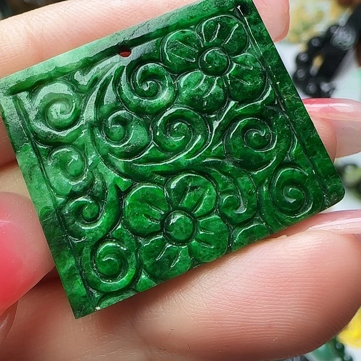 翡翠未镶嵌颈饰天然A货558