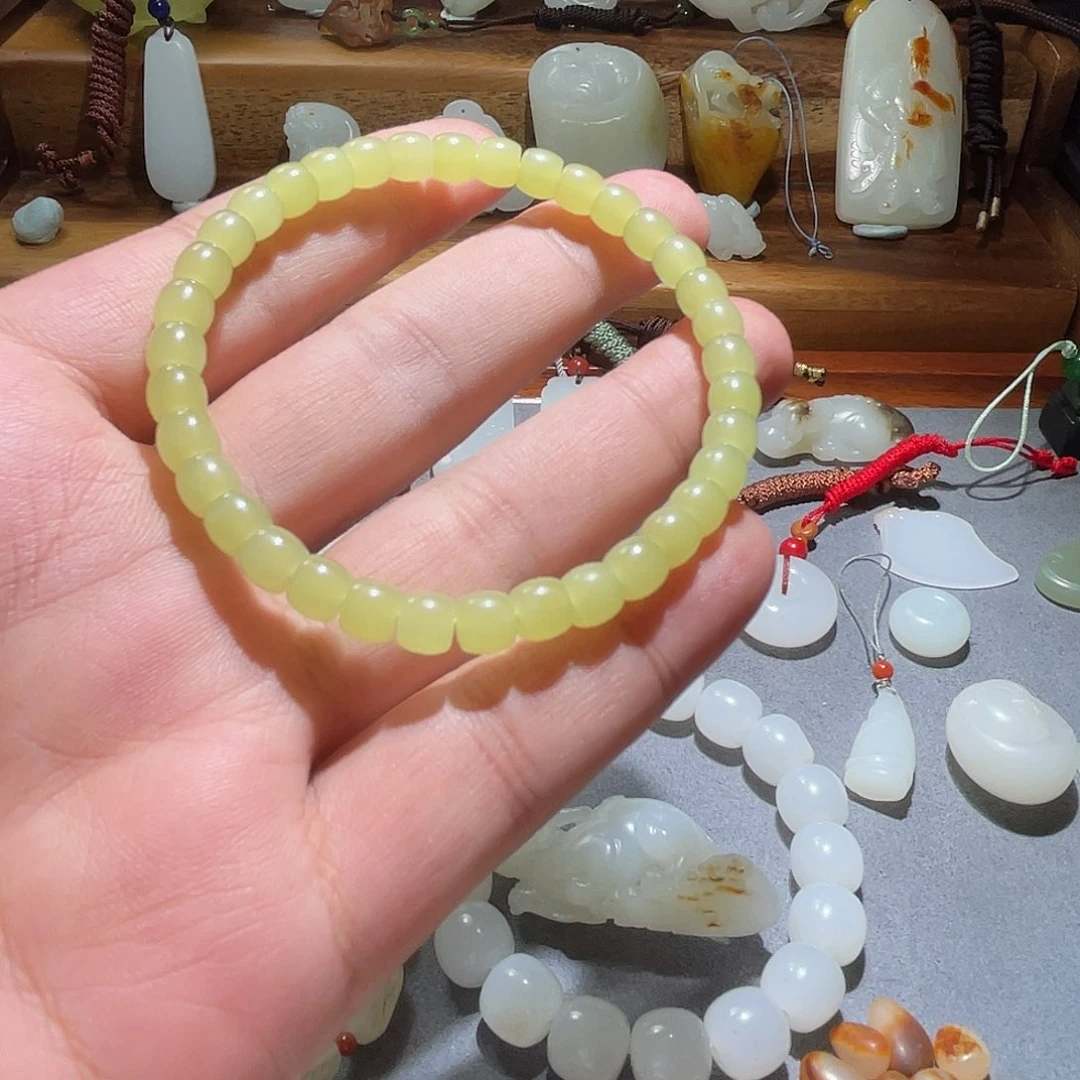 和田玉（糖玉）未镶嵌颈饰