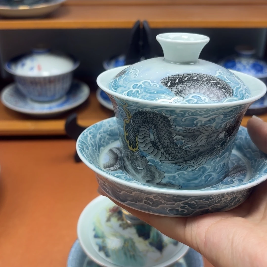 热***生景德镇瓷器精品陈列