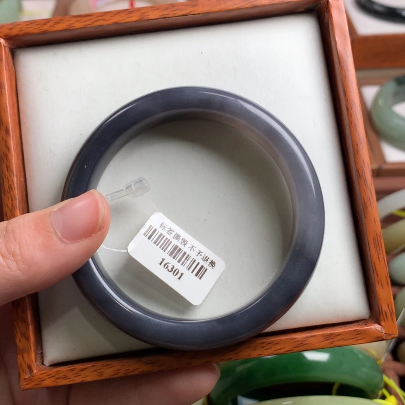 【闪购商品】和田玉手镯未镶嵌