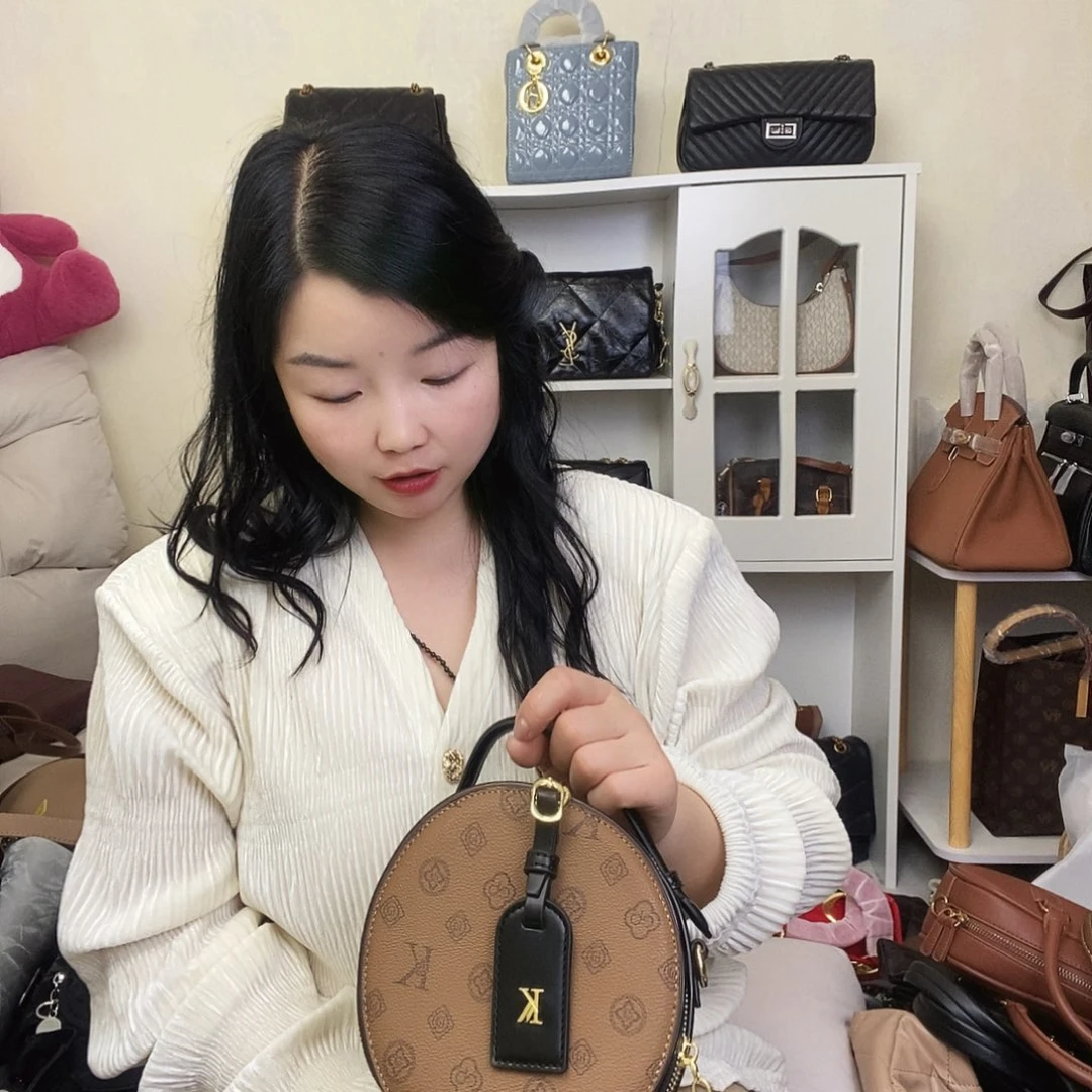 黄牛剖层皮革绵羊皮（革）牛剖层皮革羊皮（革）黄牛皮（革）PU