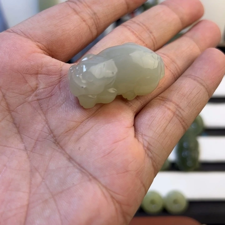 吊坠(赠链)未镶嵌和田玉666