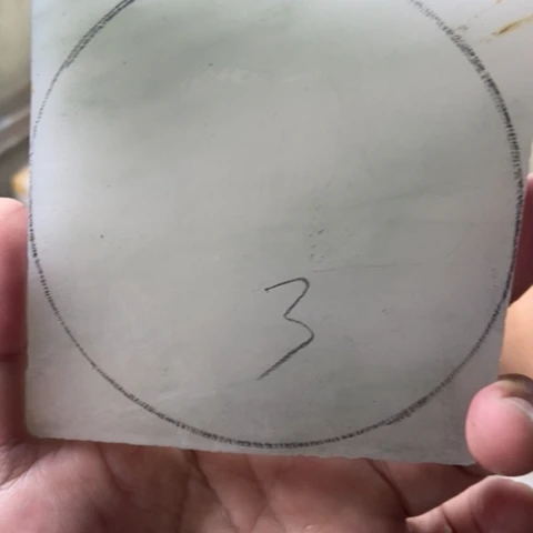 随***缘石英质玉（金丝玉）未镶嵌手镯加工定制