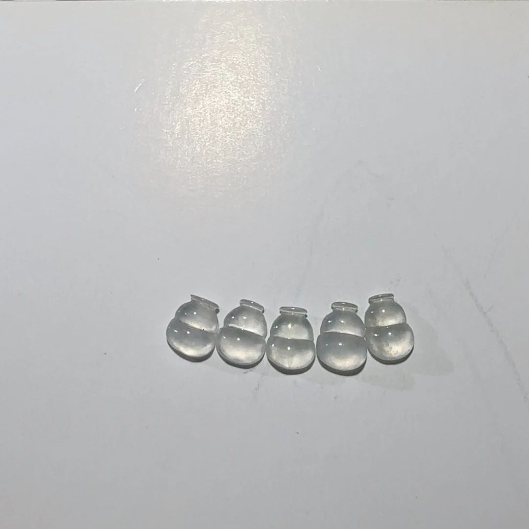 宝****翡翠未镶嵌颈饰葫芦