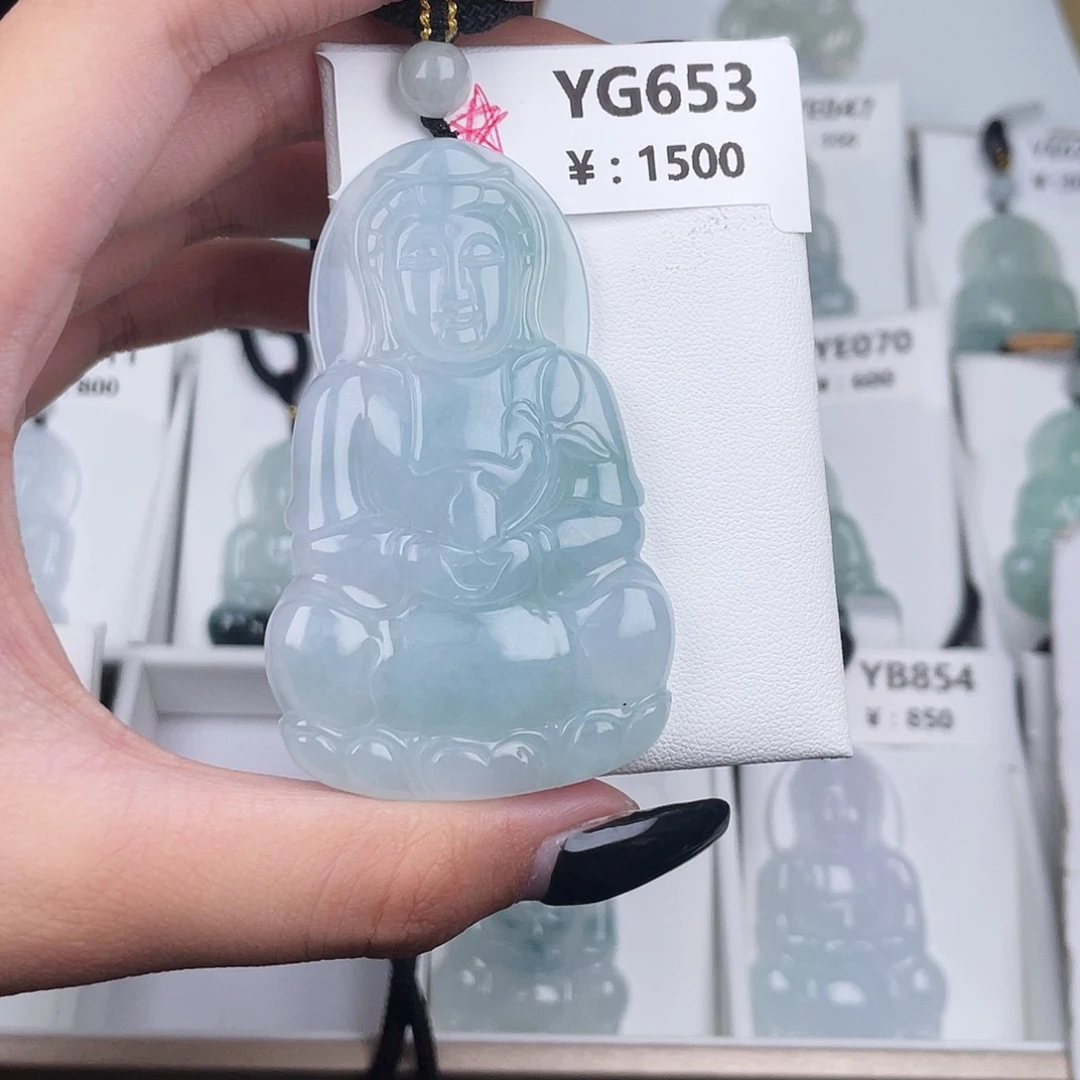 翡翠未镶嵌颈饰YG653