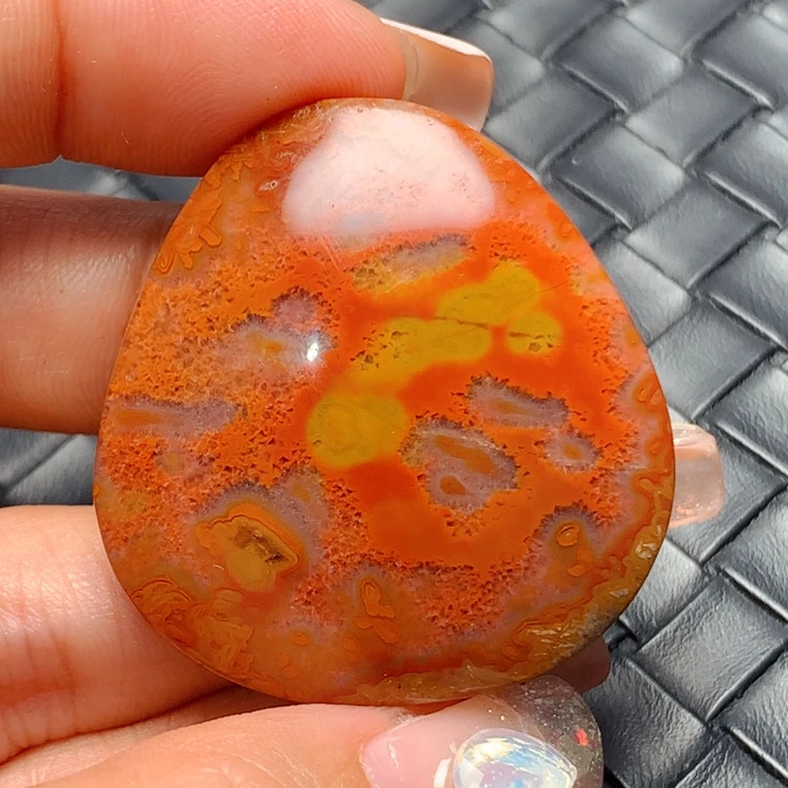 玛瑙/玉髓颈饰未镶嵌王**^